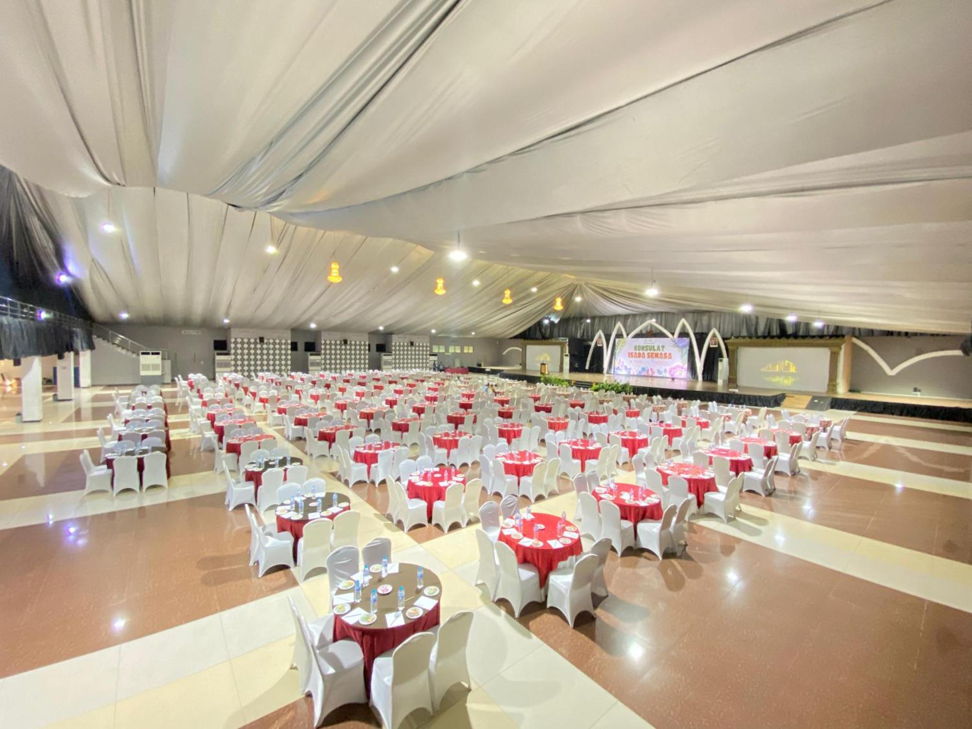Utc Hotel Semarang Kültér fotó